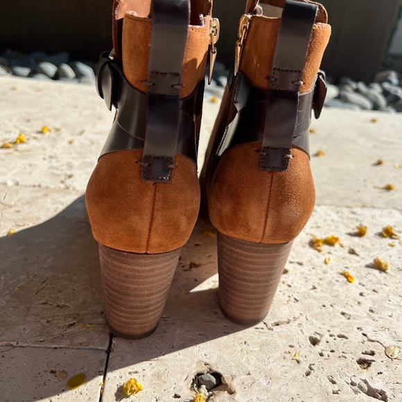 NIB Clarks zip-up booties - Picture 4 of 13